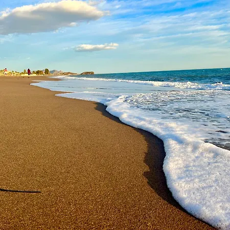 Casa Del Reina Торевьиа